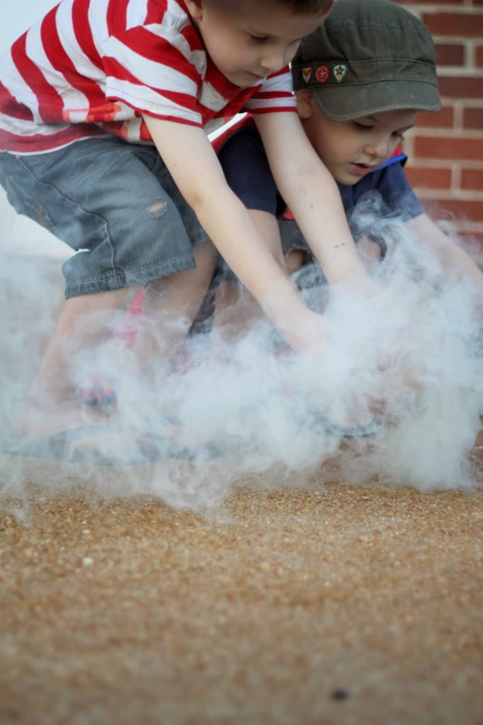 outside kids activities with smokebombs