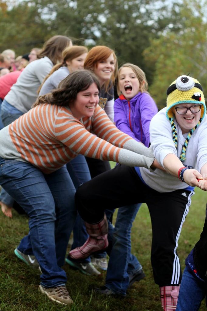 girls tug of war