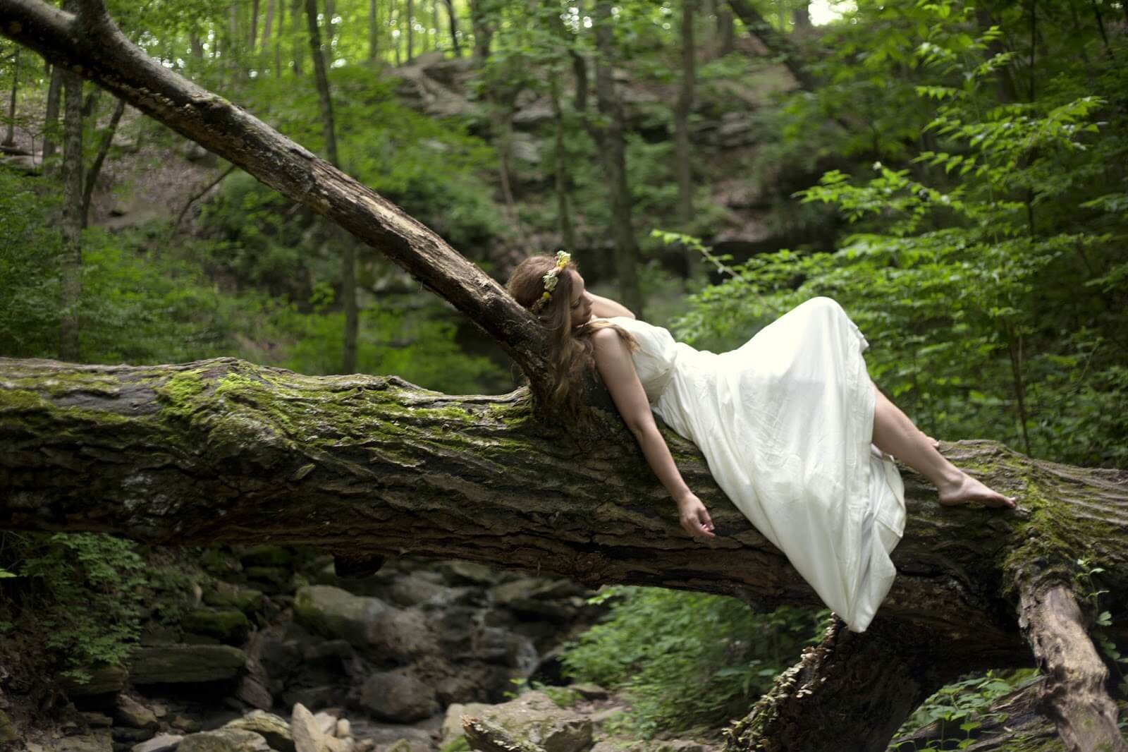 Photoshoot white dress online