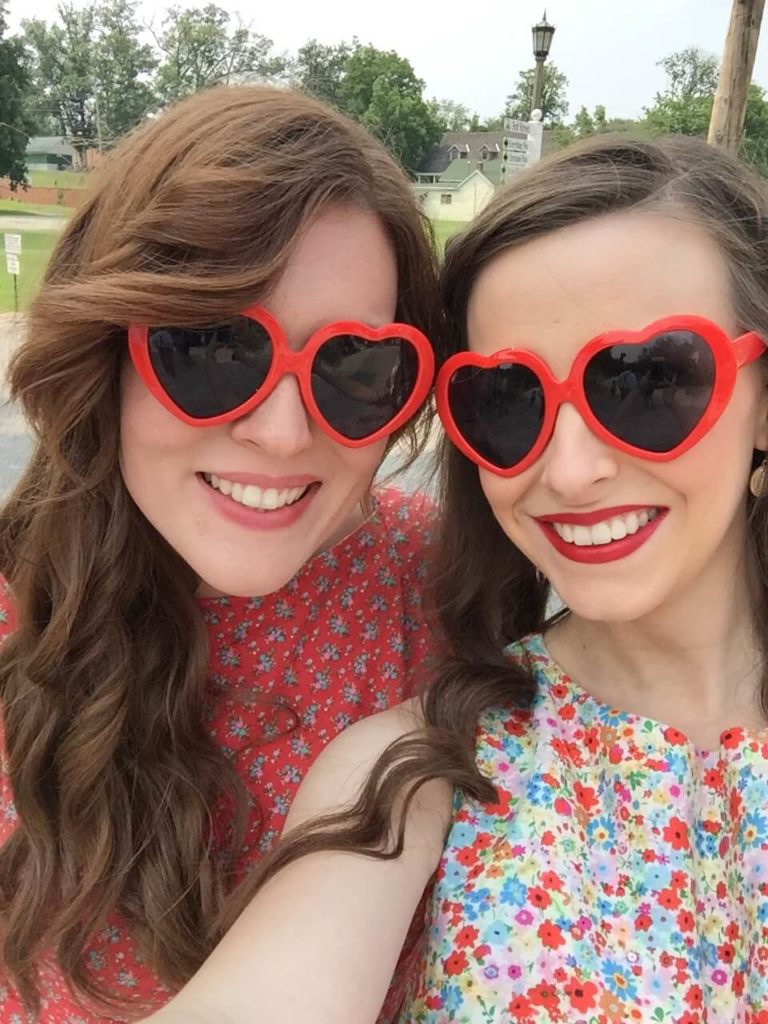 bridesmaids with heart sunglasses