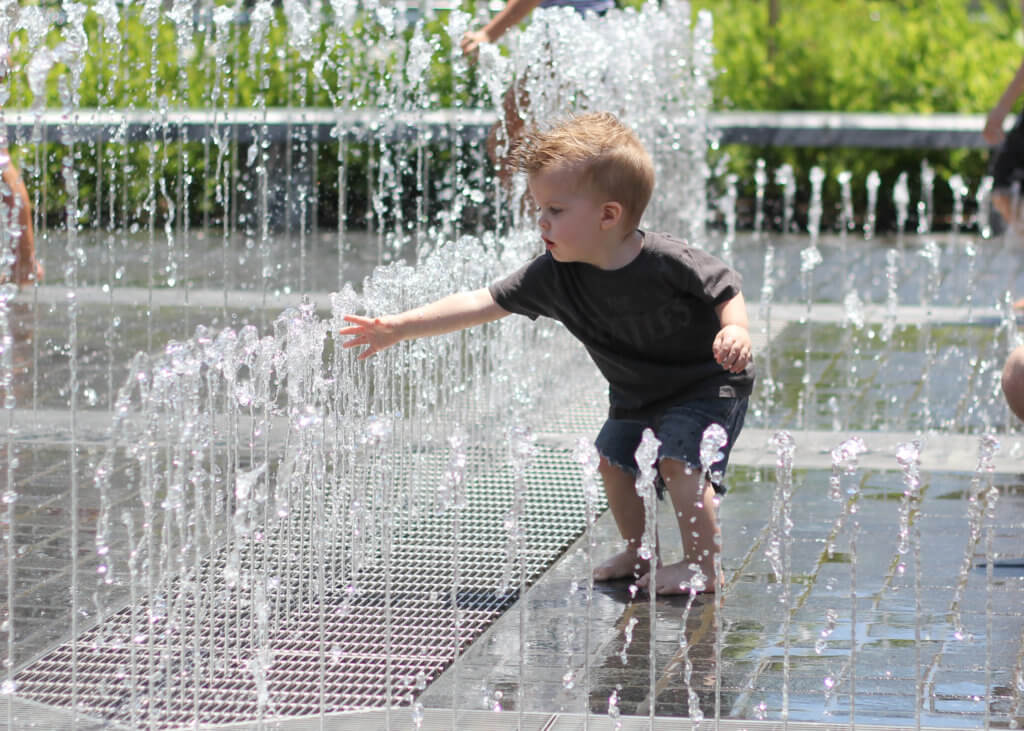 new splash pad at kiener plaza